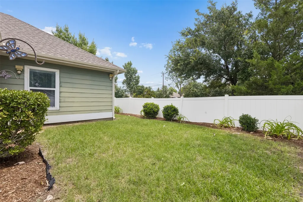 1104 Bell Manor Drive Savannah TX 76227