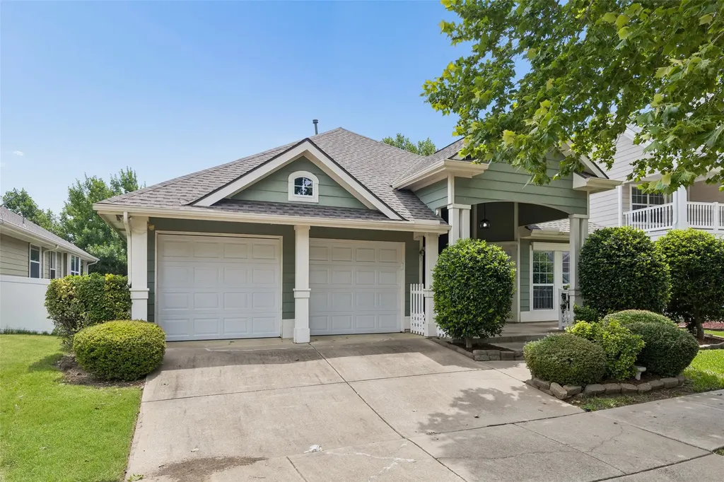 1104 Bell Manor Drive Savannah TX 76227