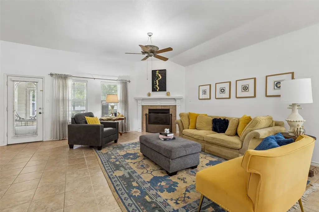 1104 Bell Manor Drive Savannah TX 76227