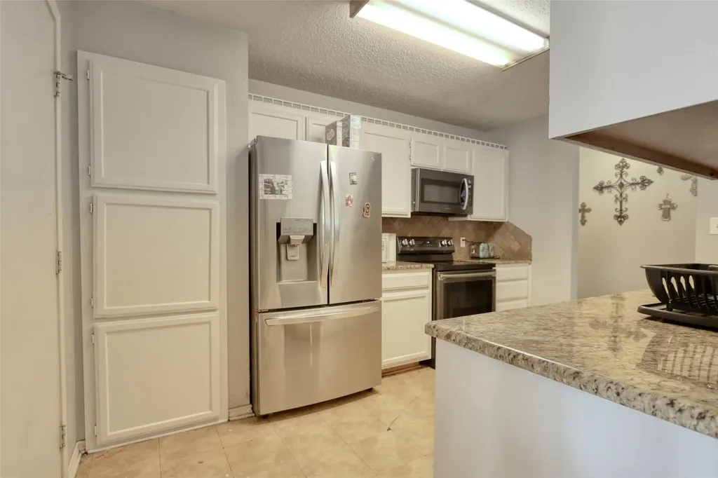 108 Wolf Lane Lacy Lakeview TX 76705