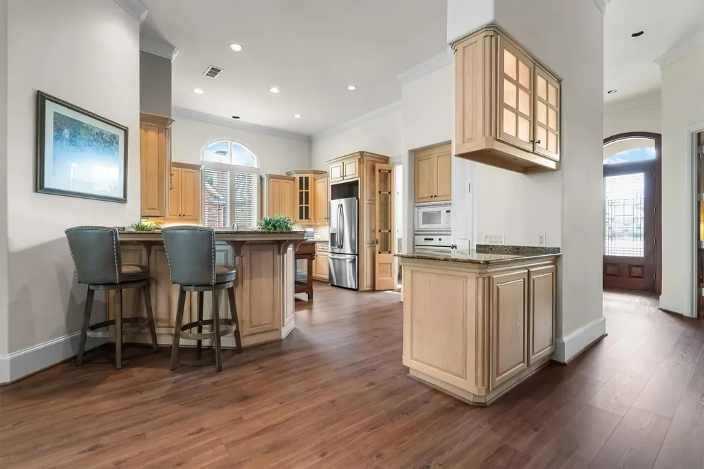 12 Park Row Court Pantego TX 76013