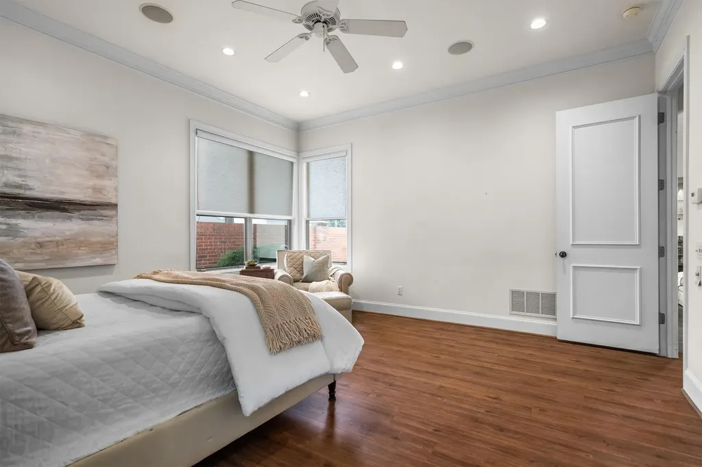 12 Park Row Court Pantego TX 76013