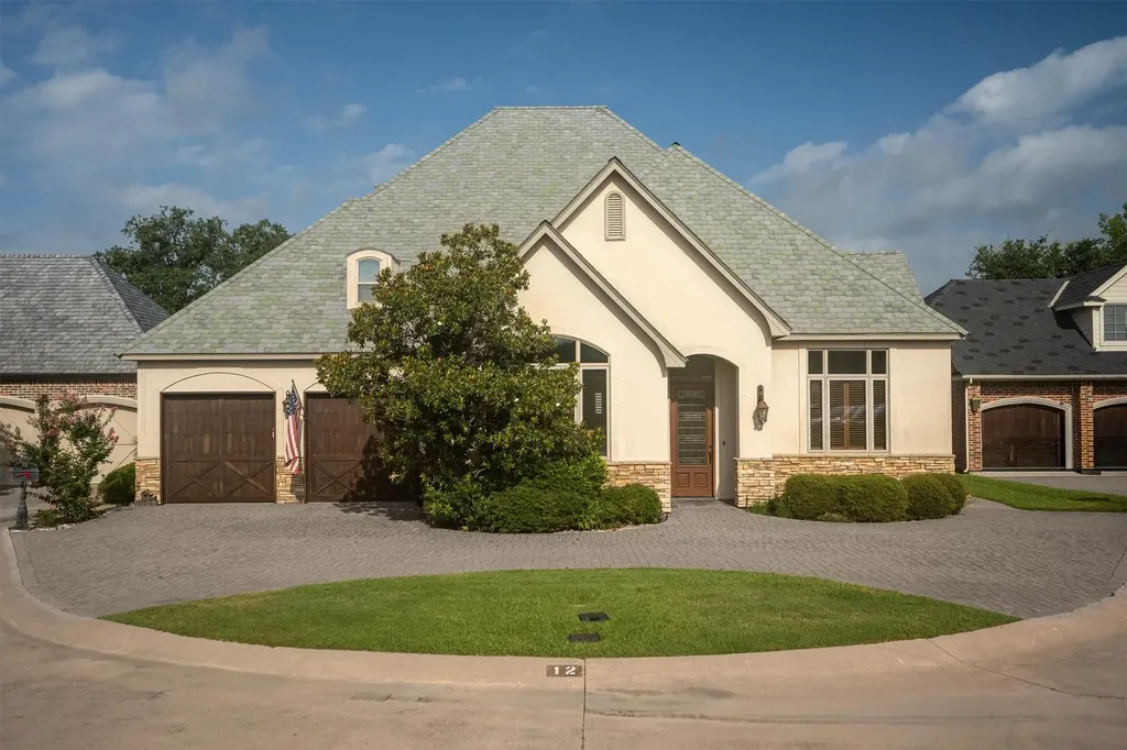 12 Park Row Court Pantego TX 76013