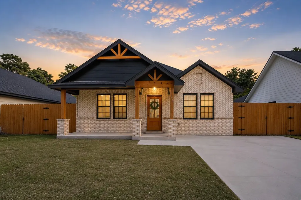 920 Church Avenue Waco TX 76706