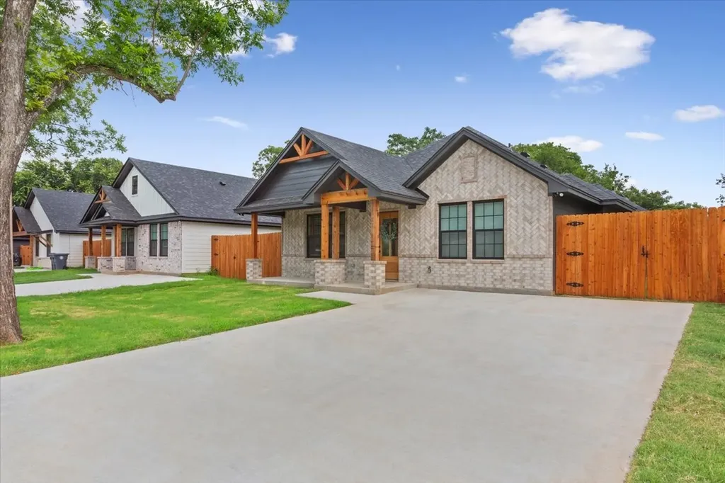 920 Church Avenue Waco TX 76706