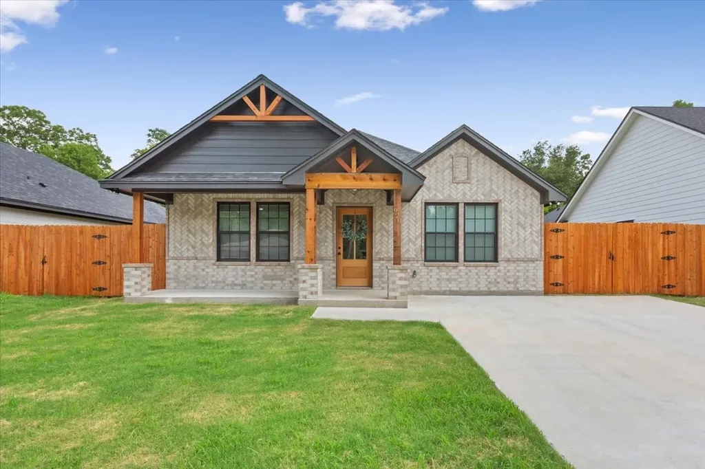 920 Church Avenue Waco TX 76706