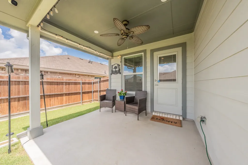 713 Breckenridge Park Drive Alvarado TX 76009