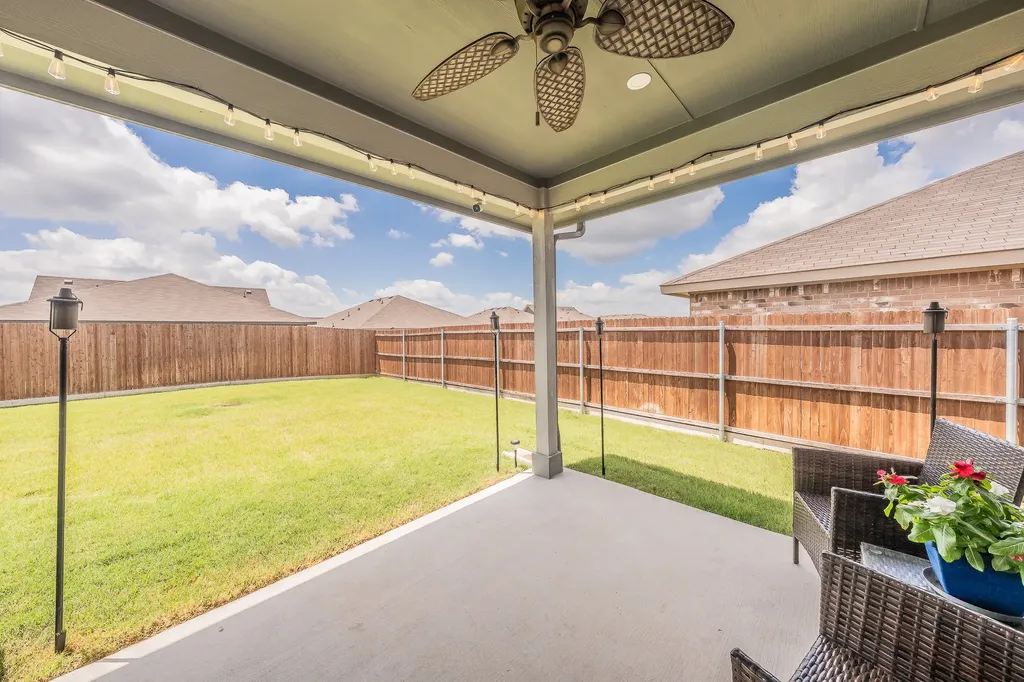 713 Breckenridge Park Drive Alvarado TX 76009