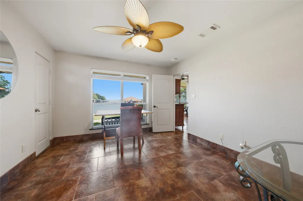 2547 Groves Drive Tool TX 75143