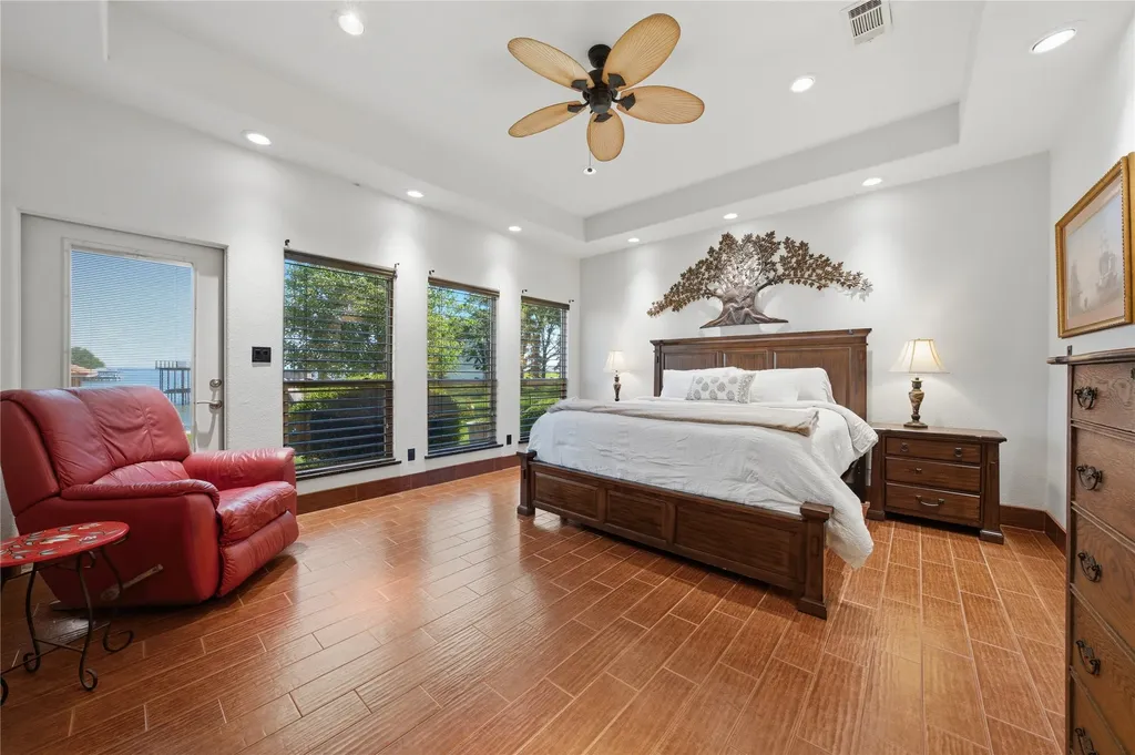 2547 Groves Drive Tool TX 75143