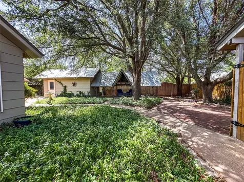 703 N Avenue E Haskell TX 79521