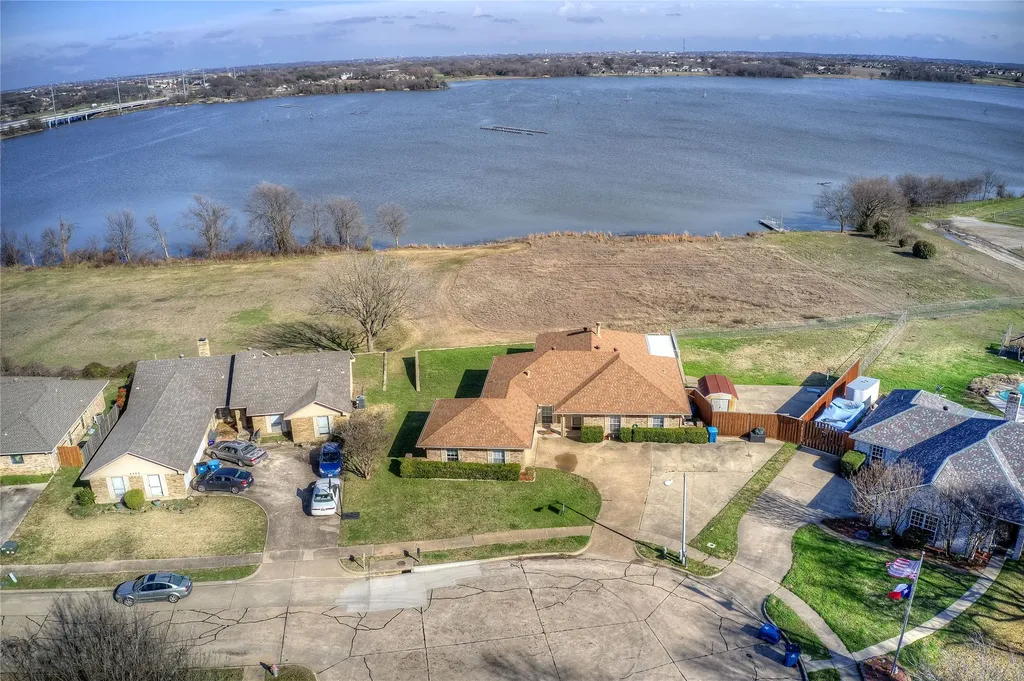 4804 Edgewater Drive Rowlett TX 75088