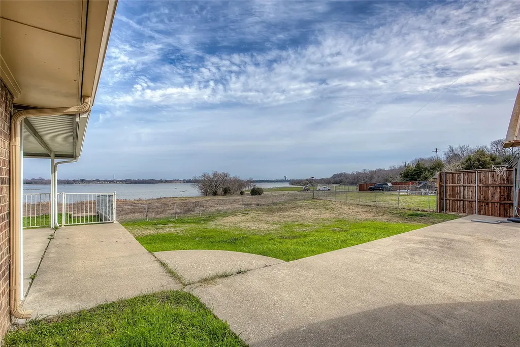 4804 Edgewater Drive Rowlett TX 75088