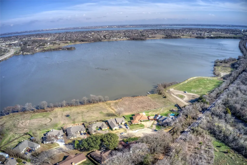 4804 Edgewater Drive Rowlett TX 75088