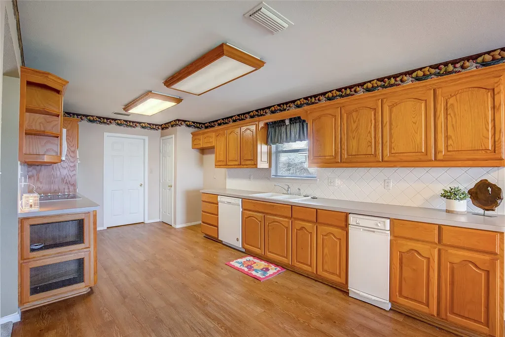 4804 Edgewater Drive Rowlett TX 75088