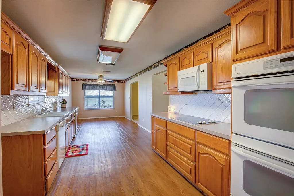 4804 Edgewater Drive Rowlett TX 75088