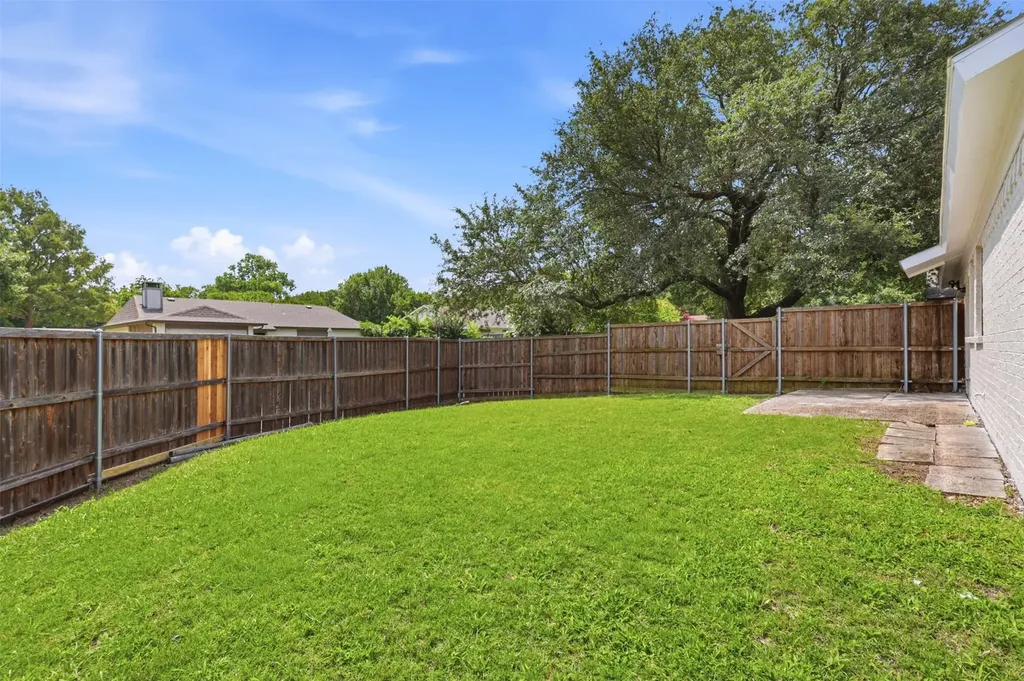 1516 Hendrick Drive Plano TX 75074
