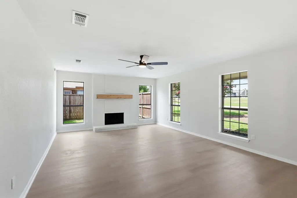 1516 Hendrick Drive Plano TX 75074