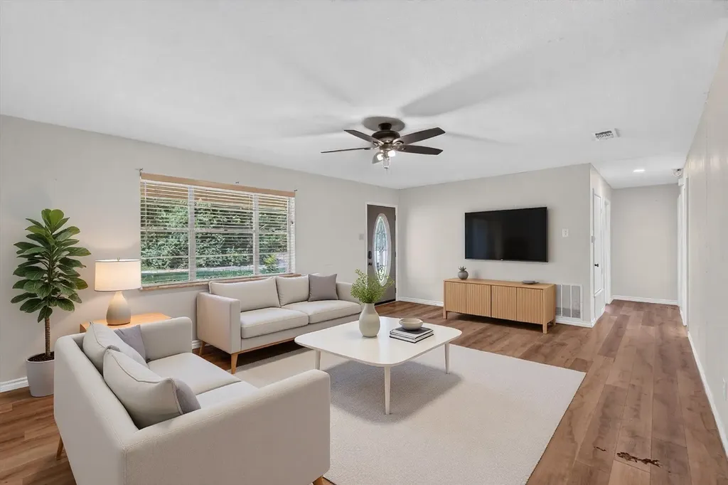387 Avenue D Point TX 75472