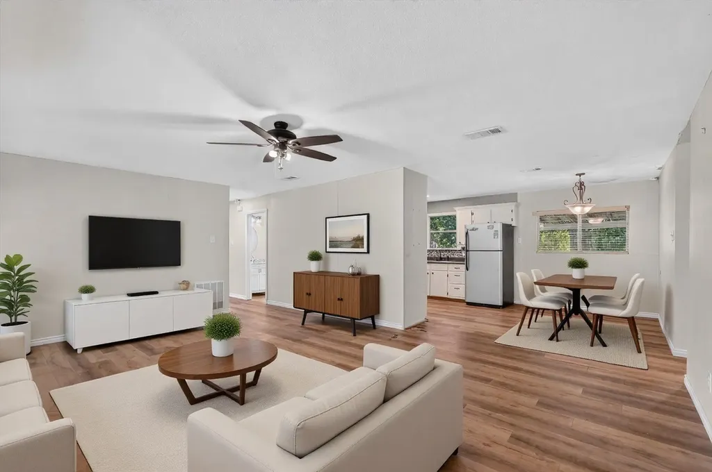 387 Avenue D Point TX 75472