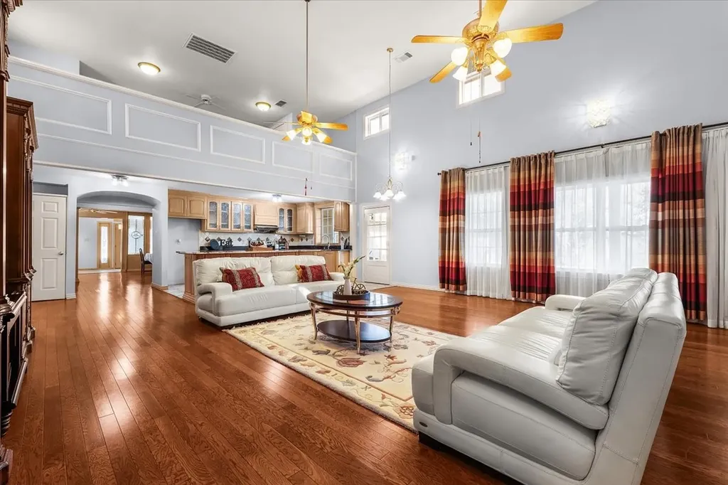 8248 Meadowbrook Drive Fort Worth TX 76120