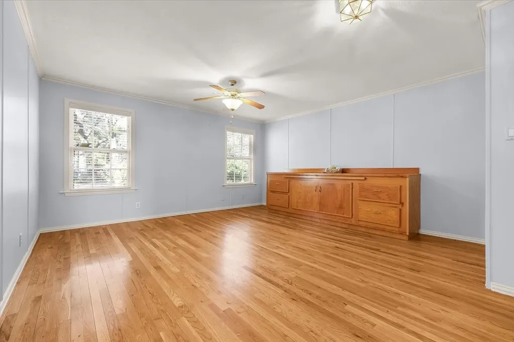 8248 Meadowbrook Drive Fort Worth TX 76120