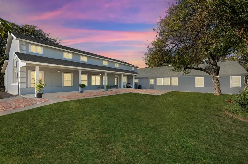 8248 Meadowbrook Drive Fort Worth TX 76120