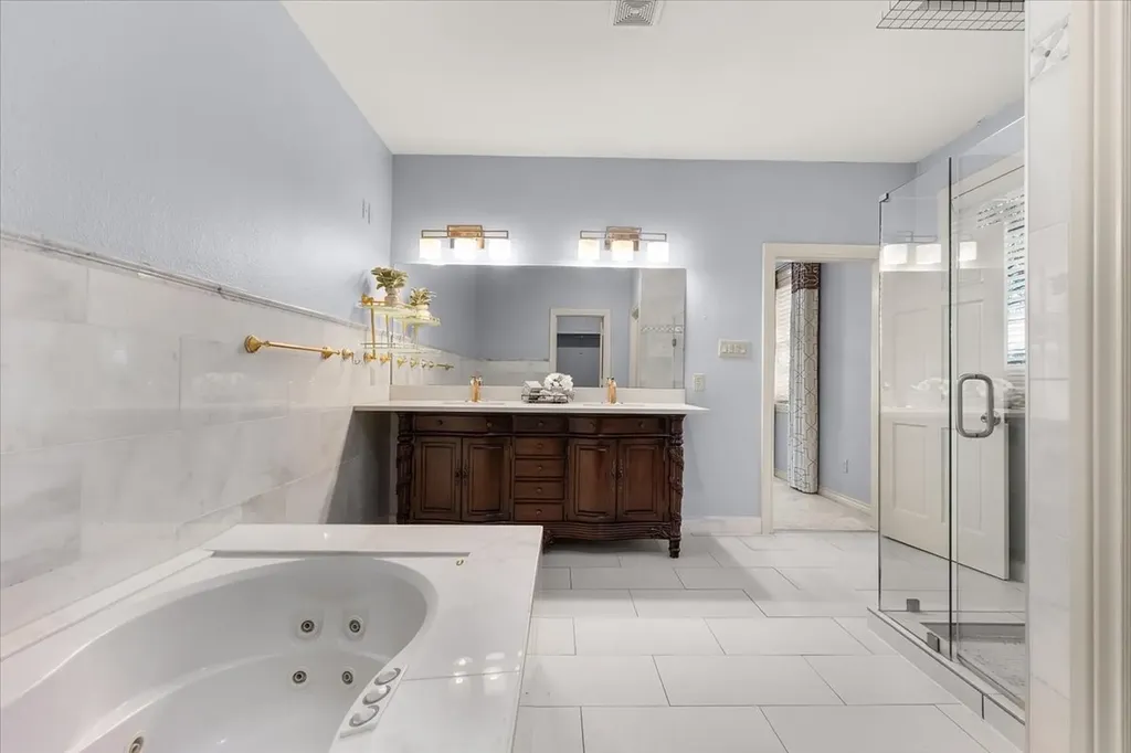 8248 Meadowbrook Drive Fort Worth TX 76120