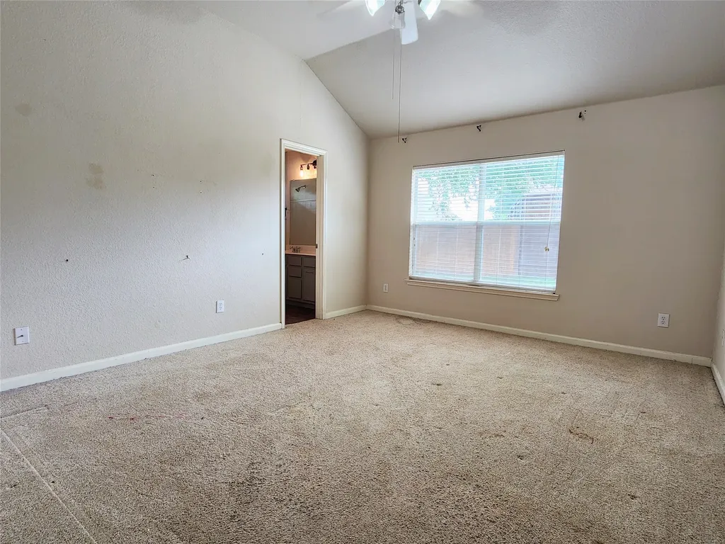 1605 Cardinal Way Aubrey TX 76227