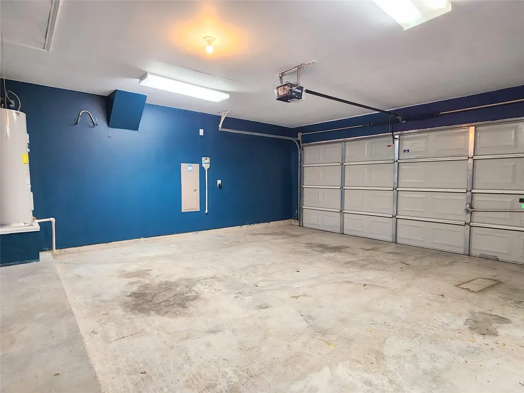 1605 Cardinal Way Aubrey TX 76227