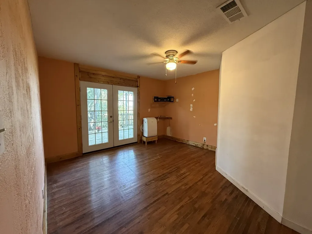 2204 Daniels Drive Joshua TX 76058