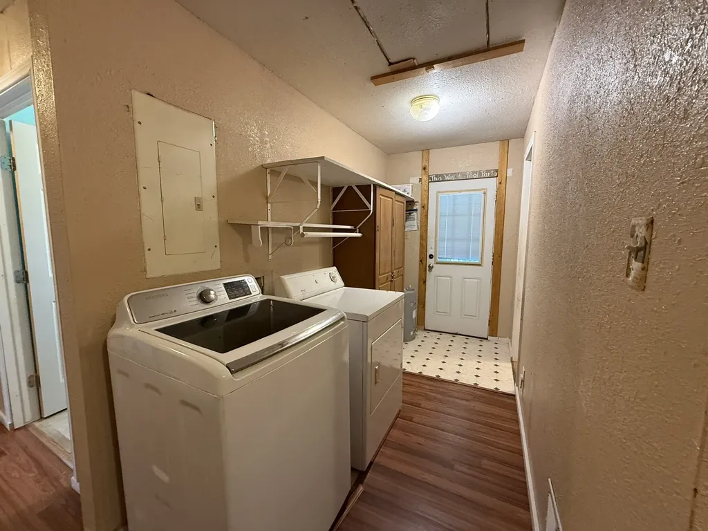 2204 Daniels Drive Joshua TX 76058