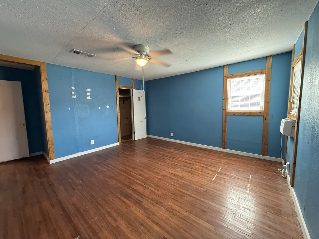 2204 Daniels Drive Joshua TX 76058