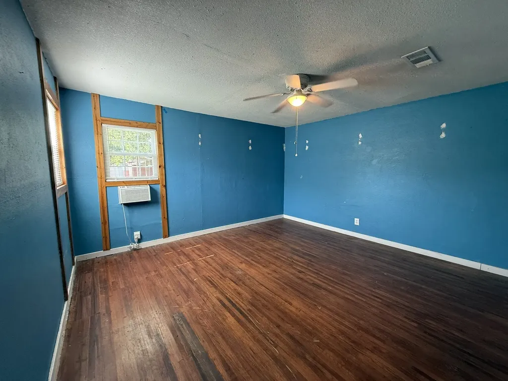 2204 Daniels Drive Joshua TX 76058