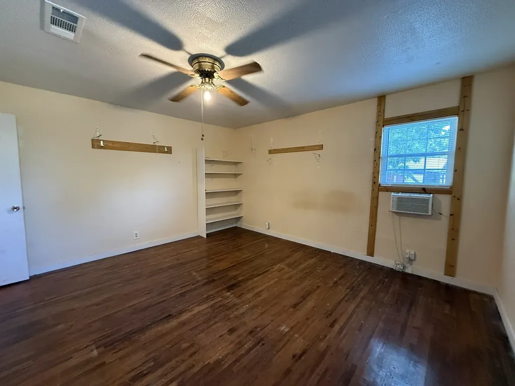 2204 Daniels Drive Joshua TX 76058