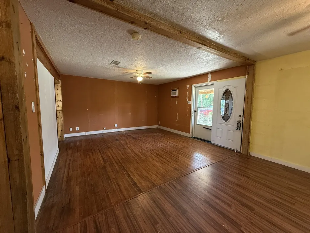 2204 Daniels Drive Joshua TX 76058
