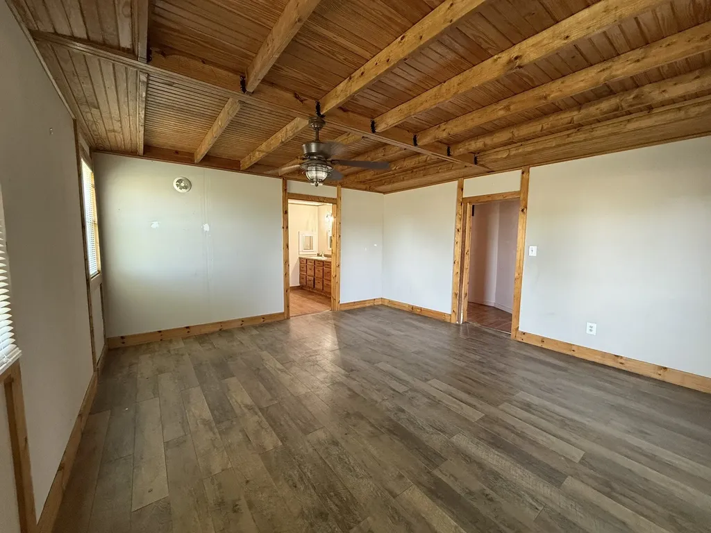 2204 Daniels Drive Joshua TX 76058