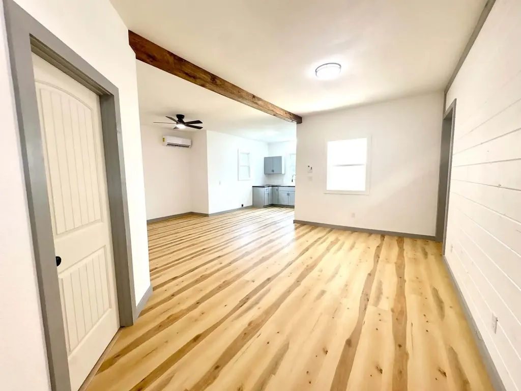 1008 W 12th Street Bonham TX 75418