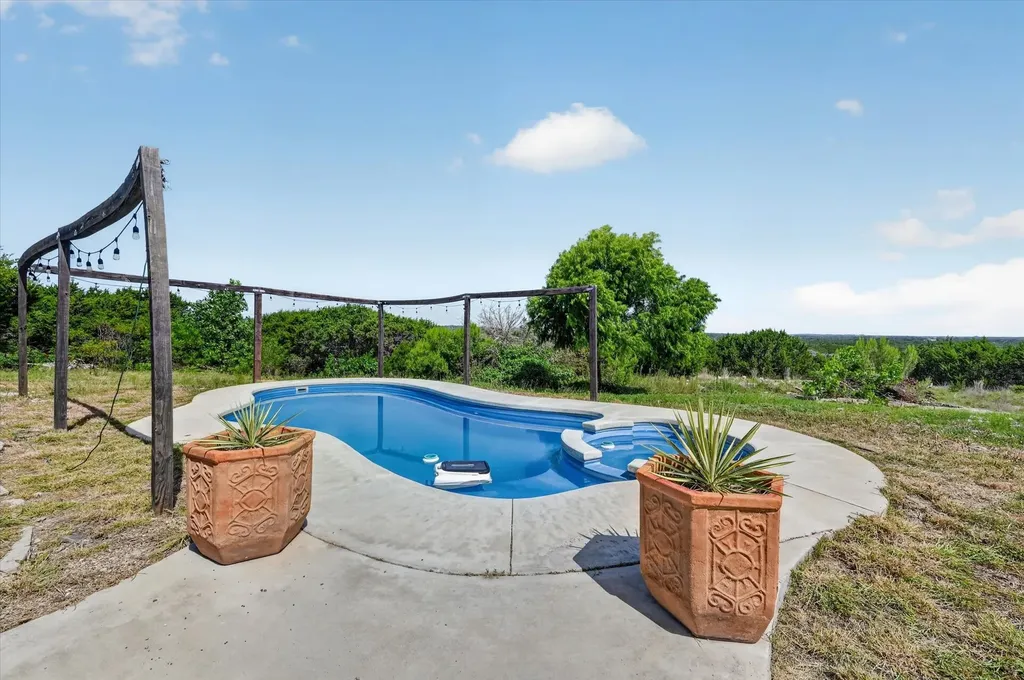 118 Cedar Mountain Drive Weatherford TX 76085