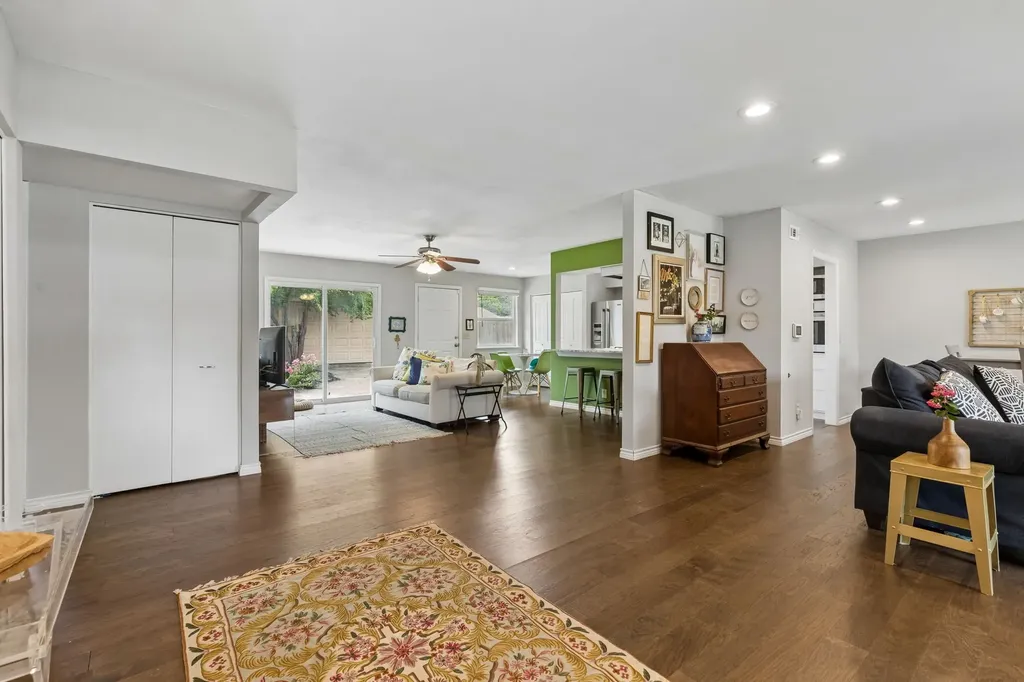 1239 Evergreen Drive Richardson TX 75080