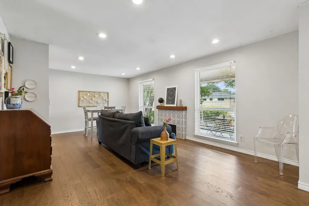 1239 Evergreen Drive Richardson TX 75080