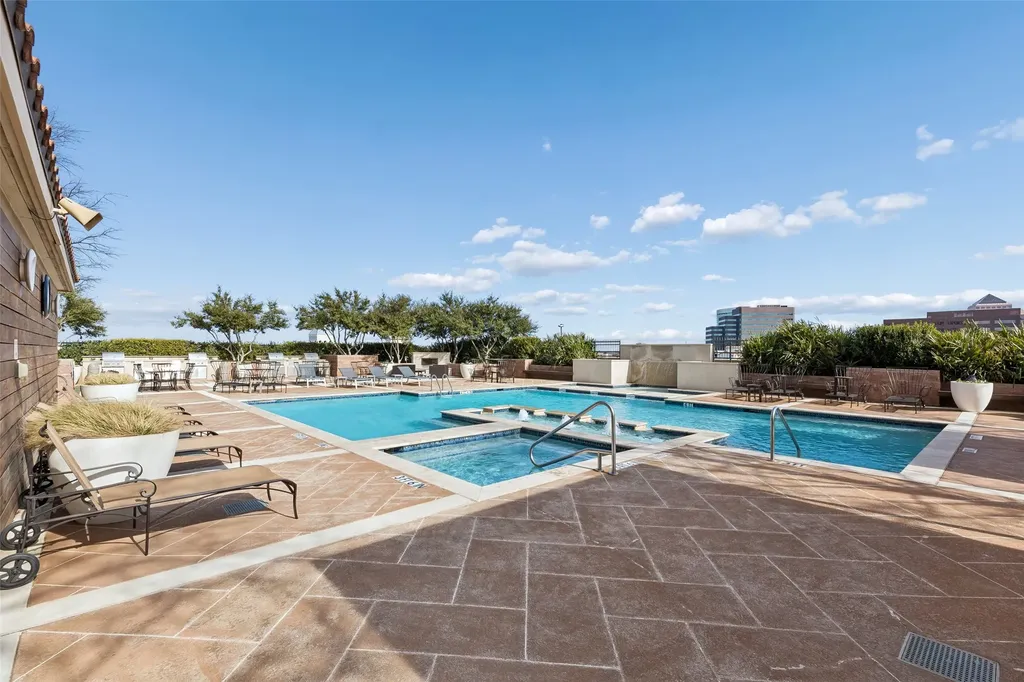 330 Las Colinas Boulevard E Irving TX 75039