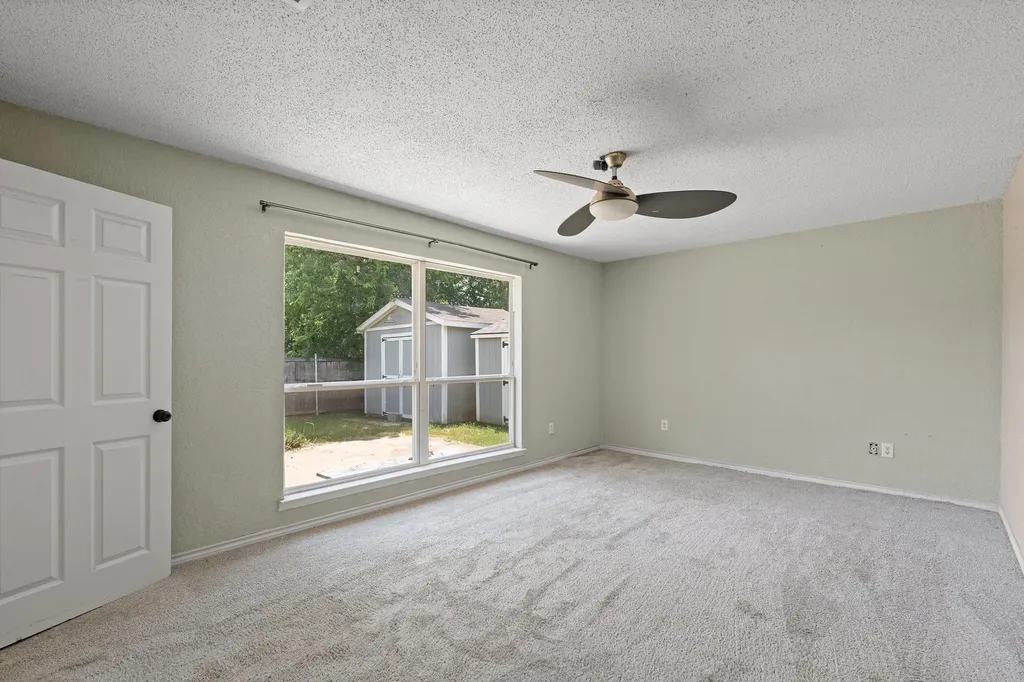 111 W Shelton Street Alvarado TX 76009