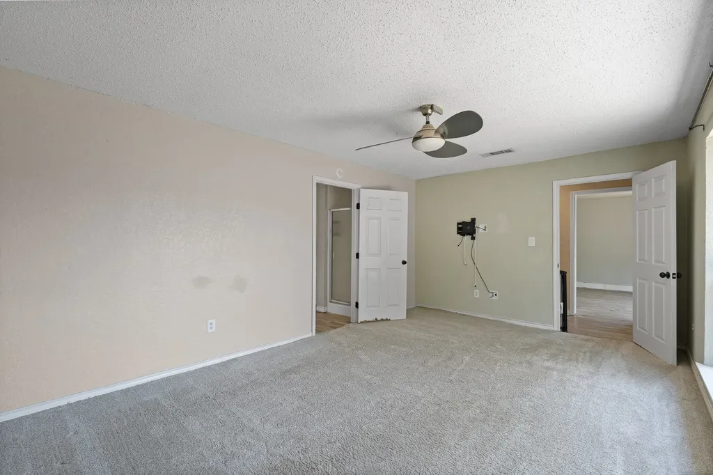 111 W Shelton Street Alvarado TX 76009