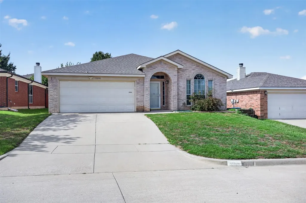 10208 Dallam Lane Fort Worth TX 76108