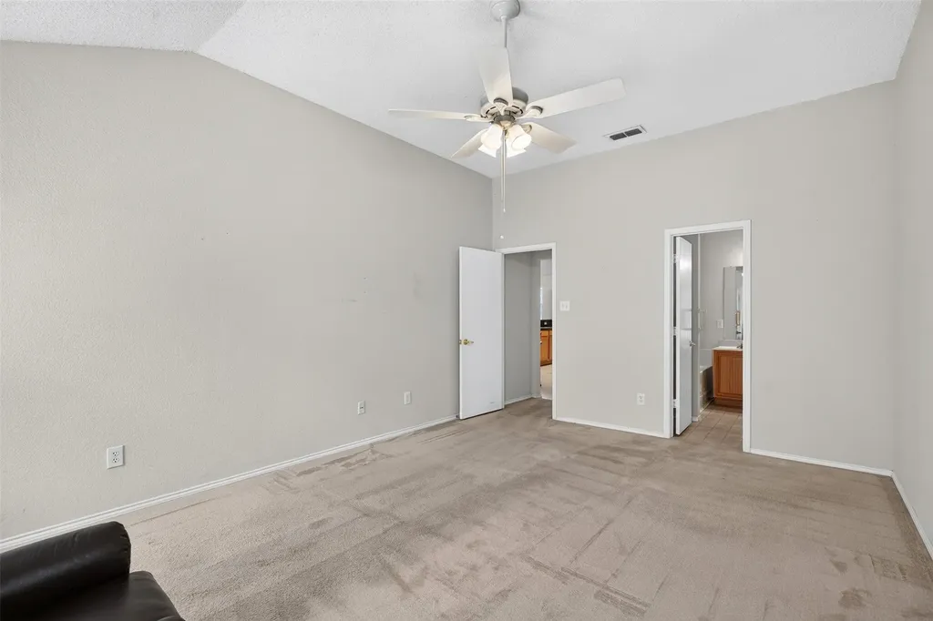 10208 Dallam Lane Fort Worth TX 76108
