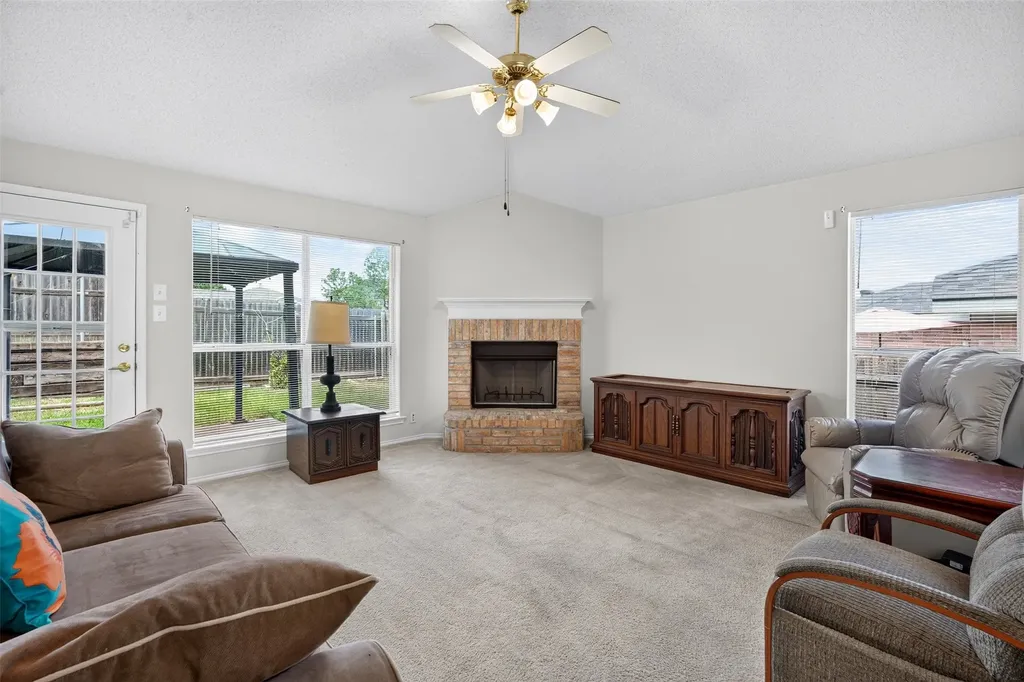 10208 Dallam Lane Fort Worth TX 76108