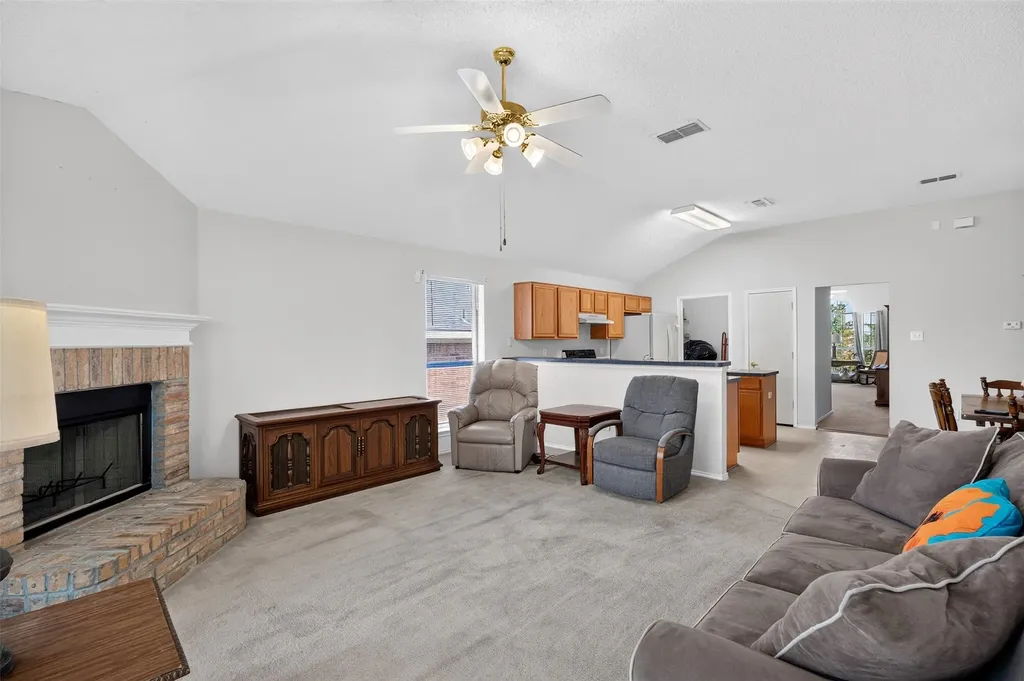 10208 Dallam Lane Fort Worth TX 76108