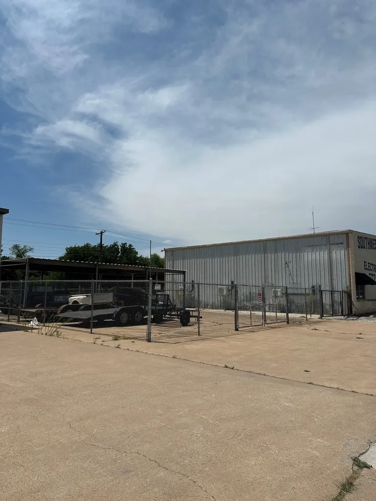 1002 S Treadaway Abilene TX 79602