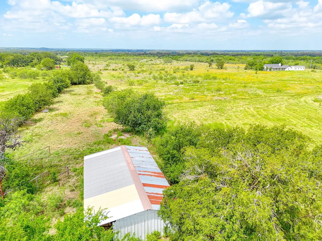 6222 SW County Road 0050 Corsicana TX 75110